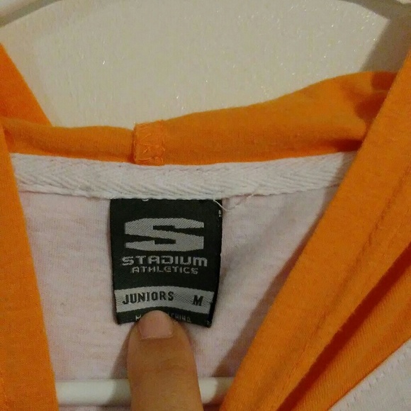 T hooded tshirt! - Picture 2 of 4